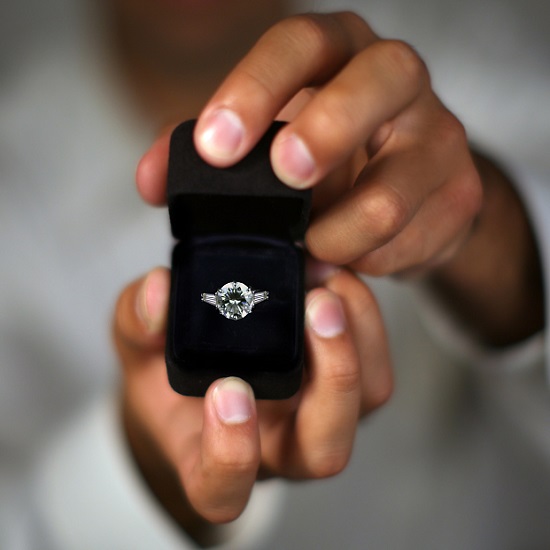 diamond engagement ring milton